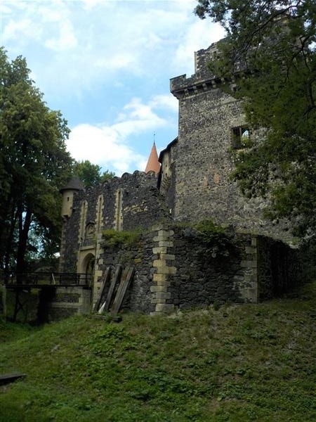 zamek grodziec2 (1)